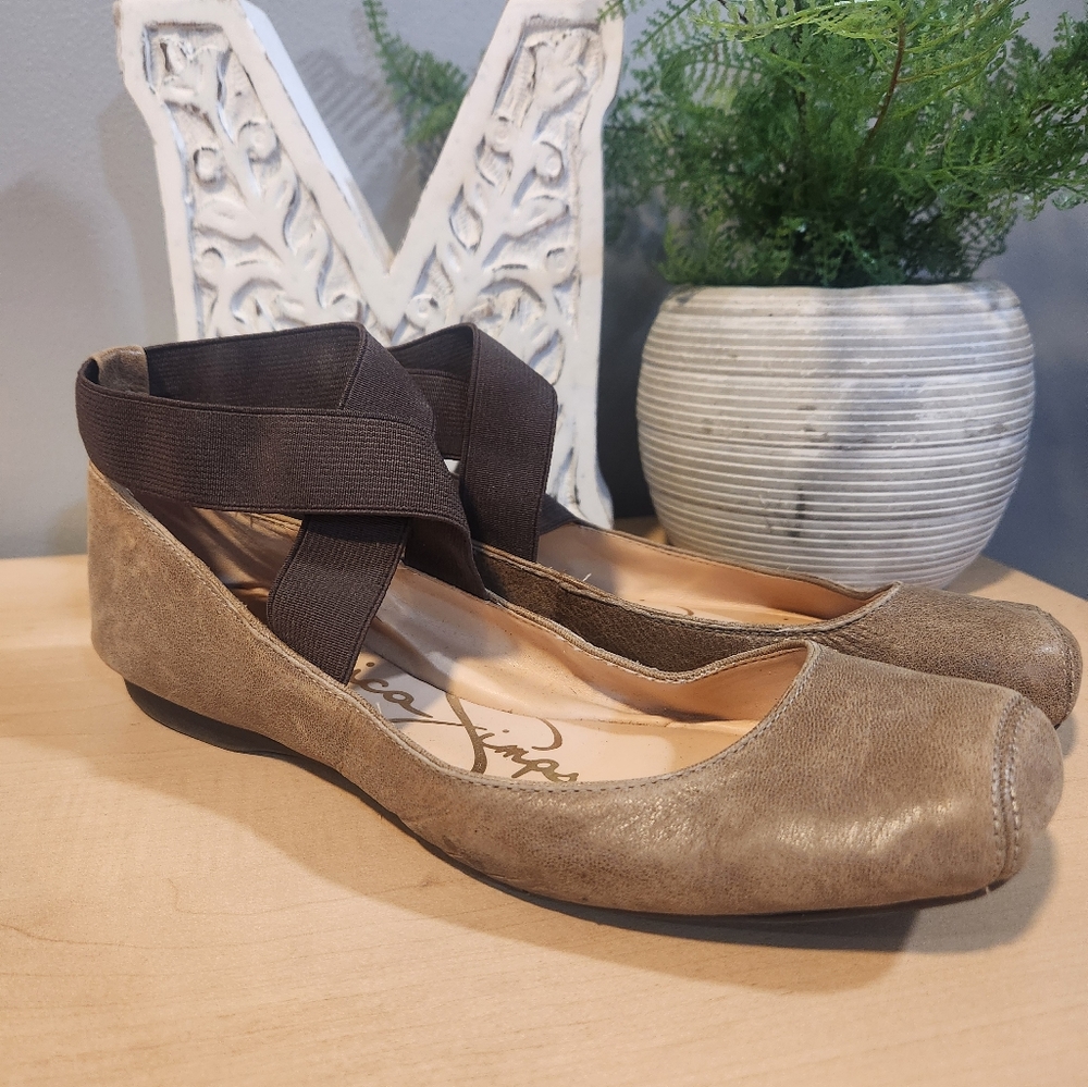 GUC: Jessica Simpson ballet flats